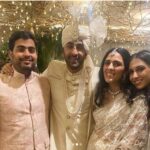 Ranbir Kapoor, Alia Bhatt Wedding: कपूर परिवार ने ऐसे किया बहूरानी का स्वागत, देखें फोटो