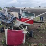 पुणे में ट्रेनी एयरक्राफ्ट क्रैश: दो टुकड़ों में बंट गया विमान, बाल-बाल बची महिला ट्रेनी पायलट