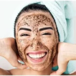 Beauty Care Tips: बिना मेकअप के फेस्टिव सीजन में ग्लोइंग त्वचा पाने के लिए फॉलो करें ये स्किन केयर टिप्स !