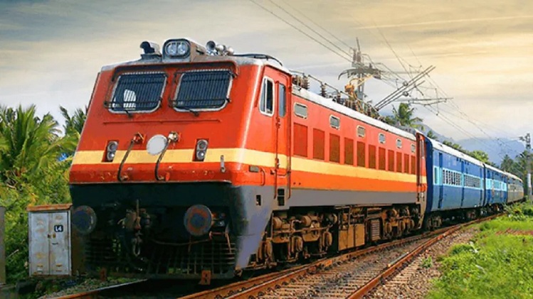 रेलवे ने बिना टिकट यात्रियों से कमा लिए 30 करोड़
