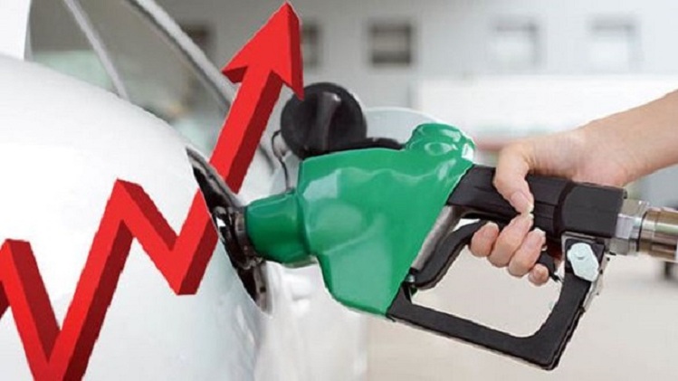 Petrol Diesel Rates Today : लगातार दूसरे दिन बढ़े पेट्रोल-डीजल के दाम, जानिए- नया रेट?