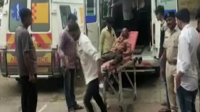 गुजरात: जहरीली शराब पीने से 21 लोगों की मौत, 40 लड़ रहे जिंदगी की जंग