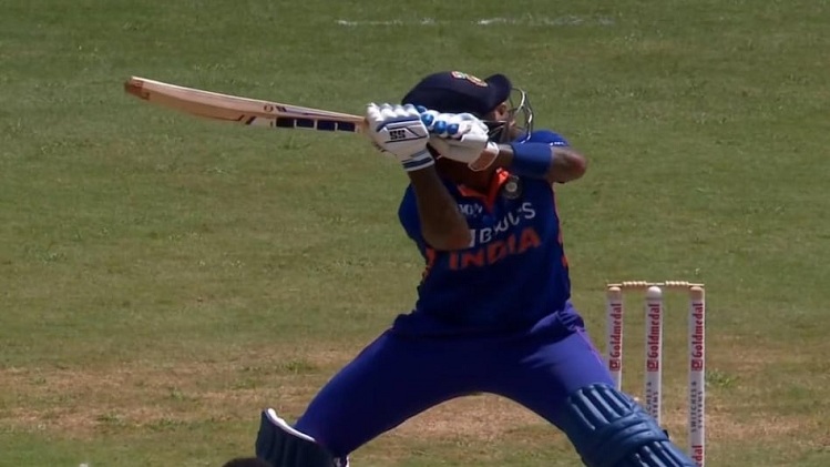 IND vs WI T20: वेस्टइंडीज के बॉलर्स पर बरसे सूर्यकुमार यादव, सीरीज में बनाई 2-1 की लीड