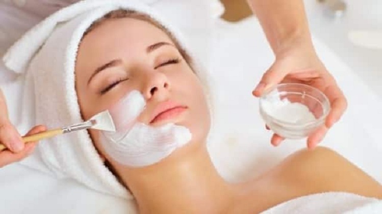 Skin Care Tips: स्किन केयर के लिए इस तरह करें दही का इस्तेमाल मिलेगी बेदाग और निखरी त्वचा !