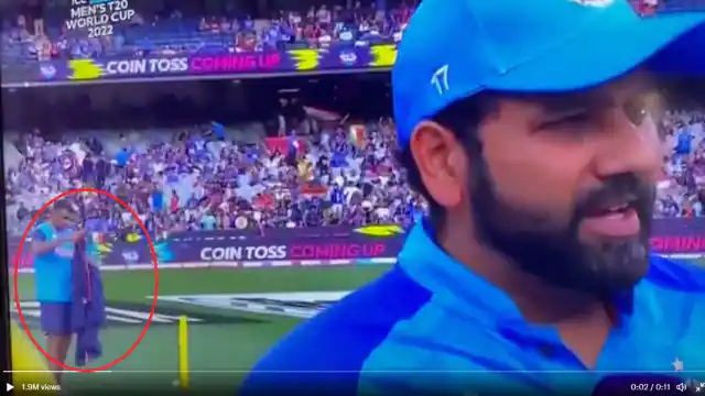 T20 WC 2022: टॉस के वक्त रोहित शर्मा के पीछे अश्विन की ऐसी हरकत जिसे देखकर नहीं रुकेगी हंसी