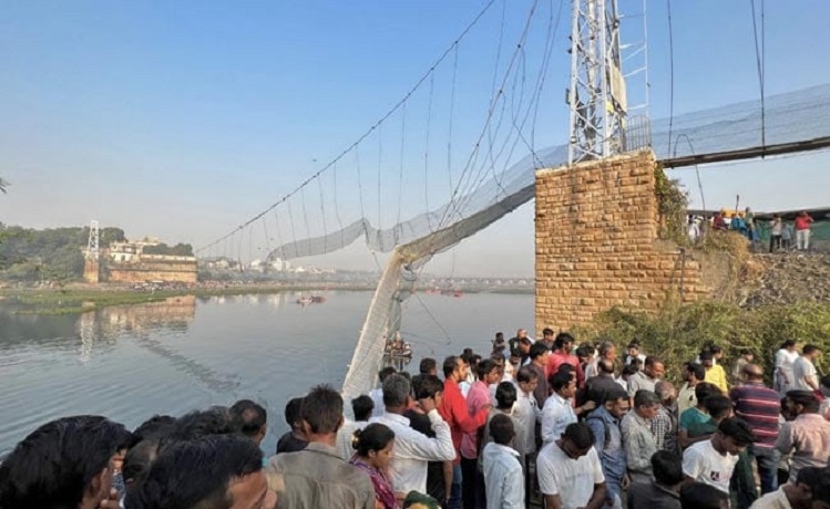 गुजरात के मोरबी पुल हादसे पर डीएसपी ने कोर्ट को बताया, पुल की केबल को…