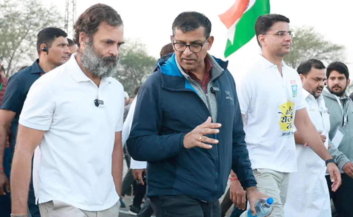 ‘भारत जोड़ो’ यात्रा में राहुल गांधी के साथ जुड़े RBI के पूर्व गवर्नर, देखें VIDEO