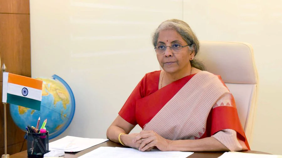 वित्तमंत्री निर्मला सीतारमण दिल्ली AIIMS के प्राइवेट वॉर्ड में भर्ती : सूत्र