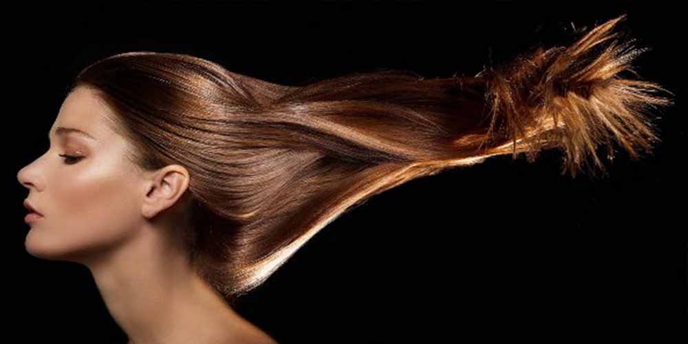 Hair Care Tips: सुंदर और मजबूत बाल पाने के लिए आज से ही शुरु कर दे गुलाब जल का इस्तेमाल !