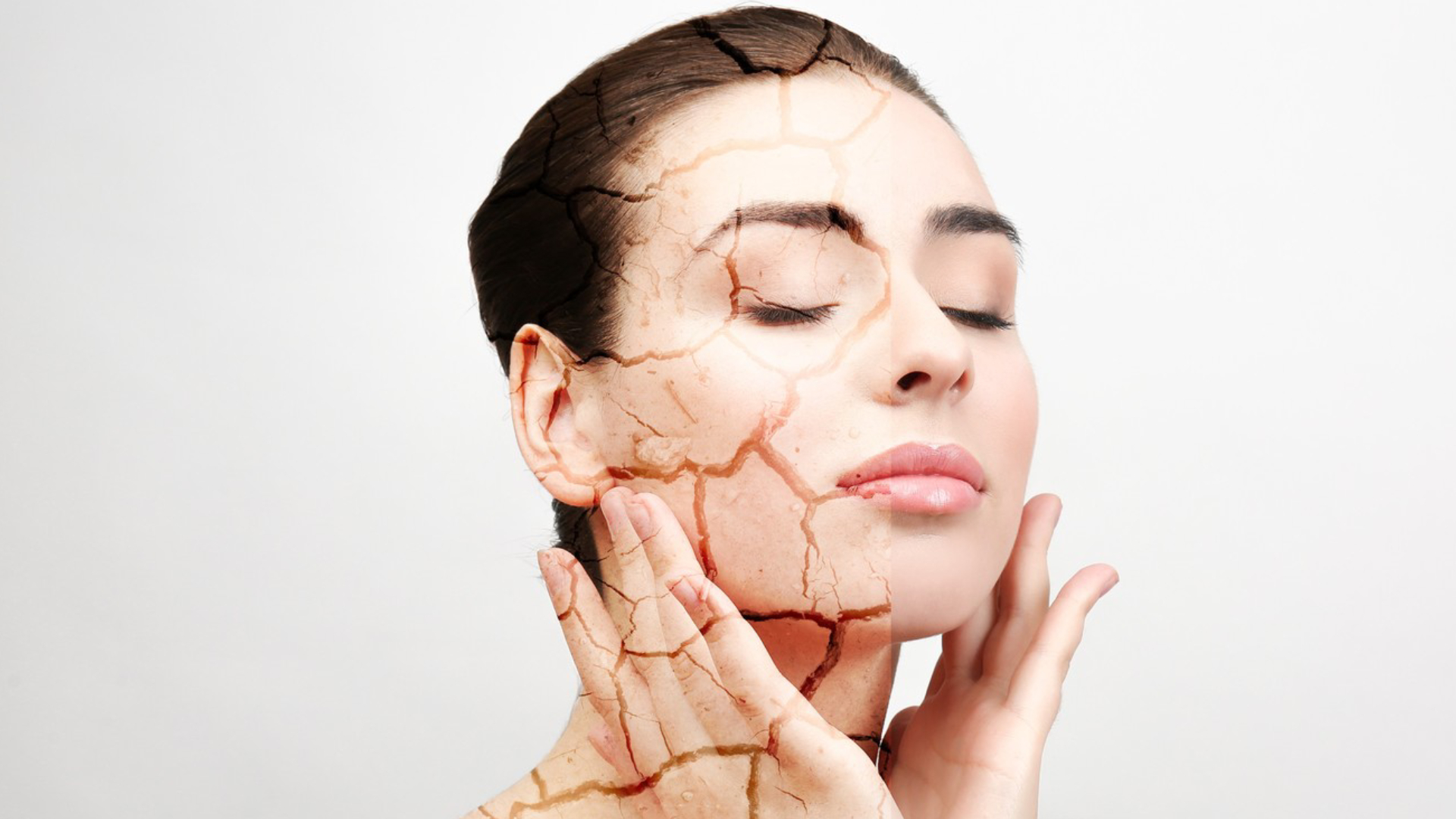 Skin Care Tips: सर्दियों के मौसम में रूखी और बेजान त्वचा से राहत पाने के लिए अनार से करें फेस मसाज !