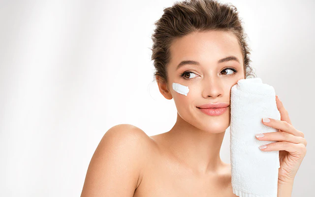 Beauty Care Tips: किसी भी खास मौके पर खूबसूरत दिखने के लिए फॉलो करें यह स्किन केयर रूटीन !