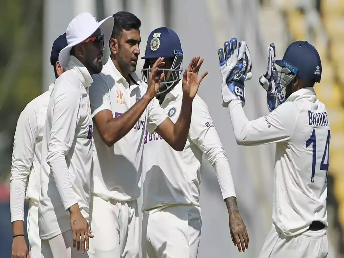 IND vs AUS: दूसरे टेस्ट मैच में टीम इंडिया ने उतारी ये Playing 11,  इन प्लेयर्स को दिया मौका
