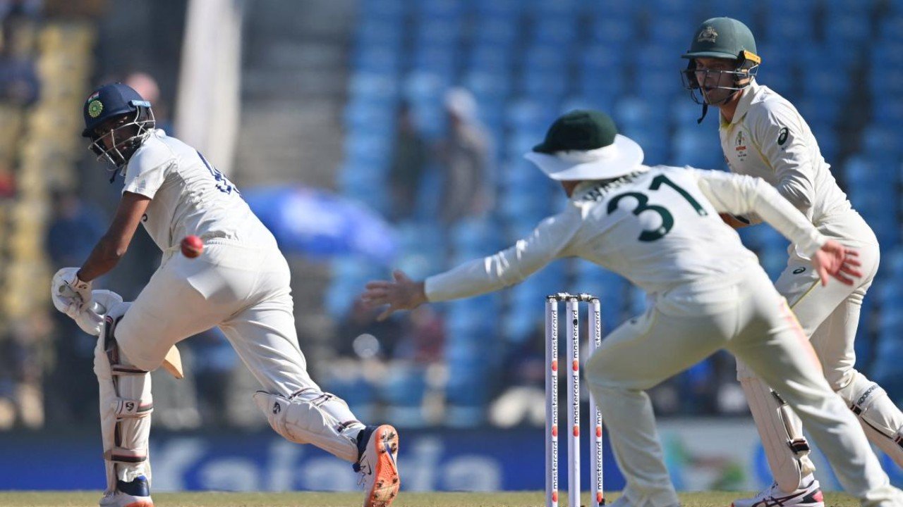 IND vs AUS Test: दूसरे दिन का खेल खत्म, भारत का स्कोर 321/7, भारत के पास 144 रन की बढ़त