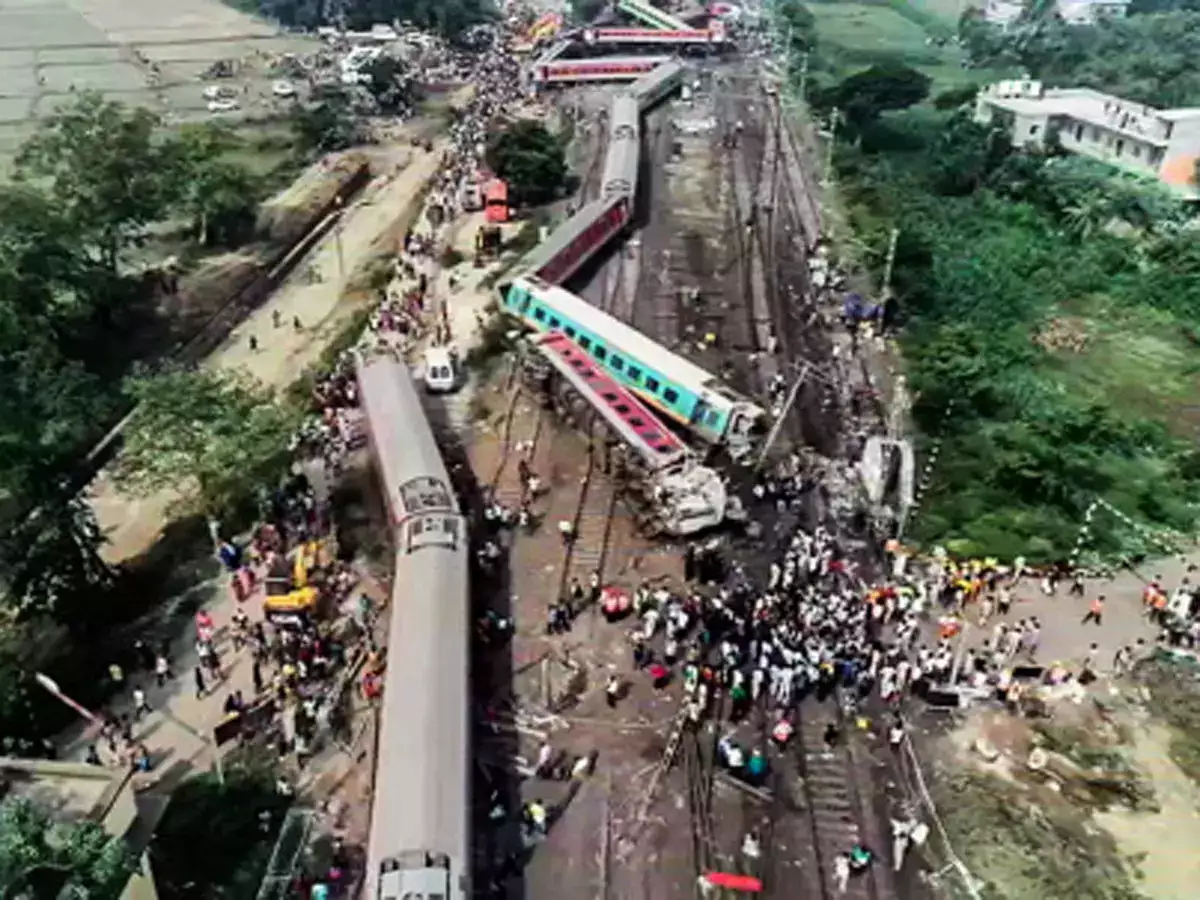Odisha Train Accident : परिजनों को शव सौंपने से पहले संदिग्ध मामलों में लिए जा रहे DNA नमूने