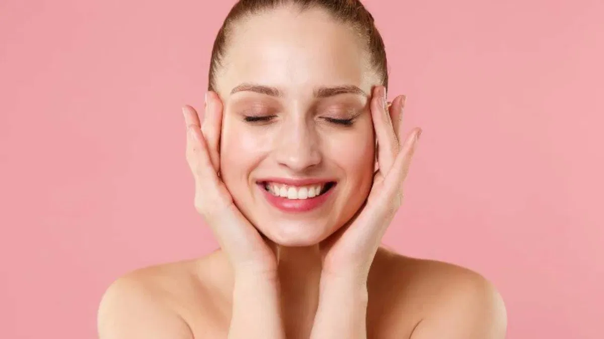 Skin Care Tips: लंबे समय तक खूबसूरत और जवां दिखने के लिए केले से बने एंटी एजिंग मास्क का करें इस्तेमाल !