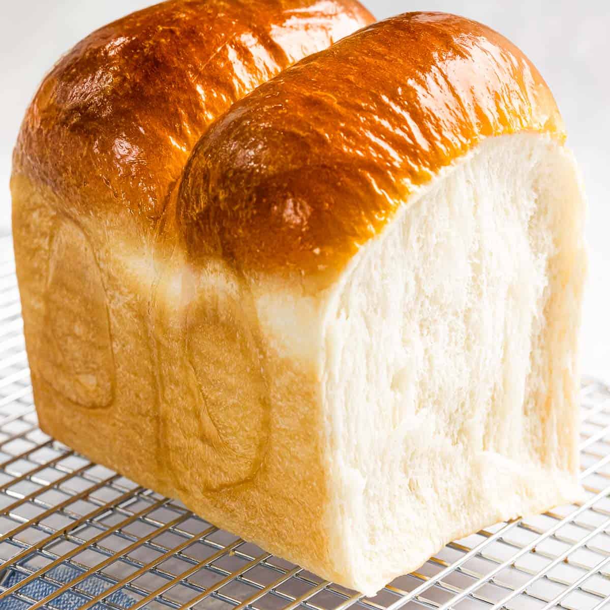 Doodh Bread Recipe: कम समय में तैयार करें बच्चों के लिए स्वादिष्ट दूध वाली ब्रेड, जानिए आसान रेसिपी !