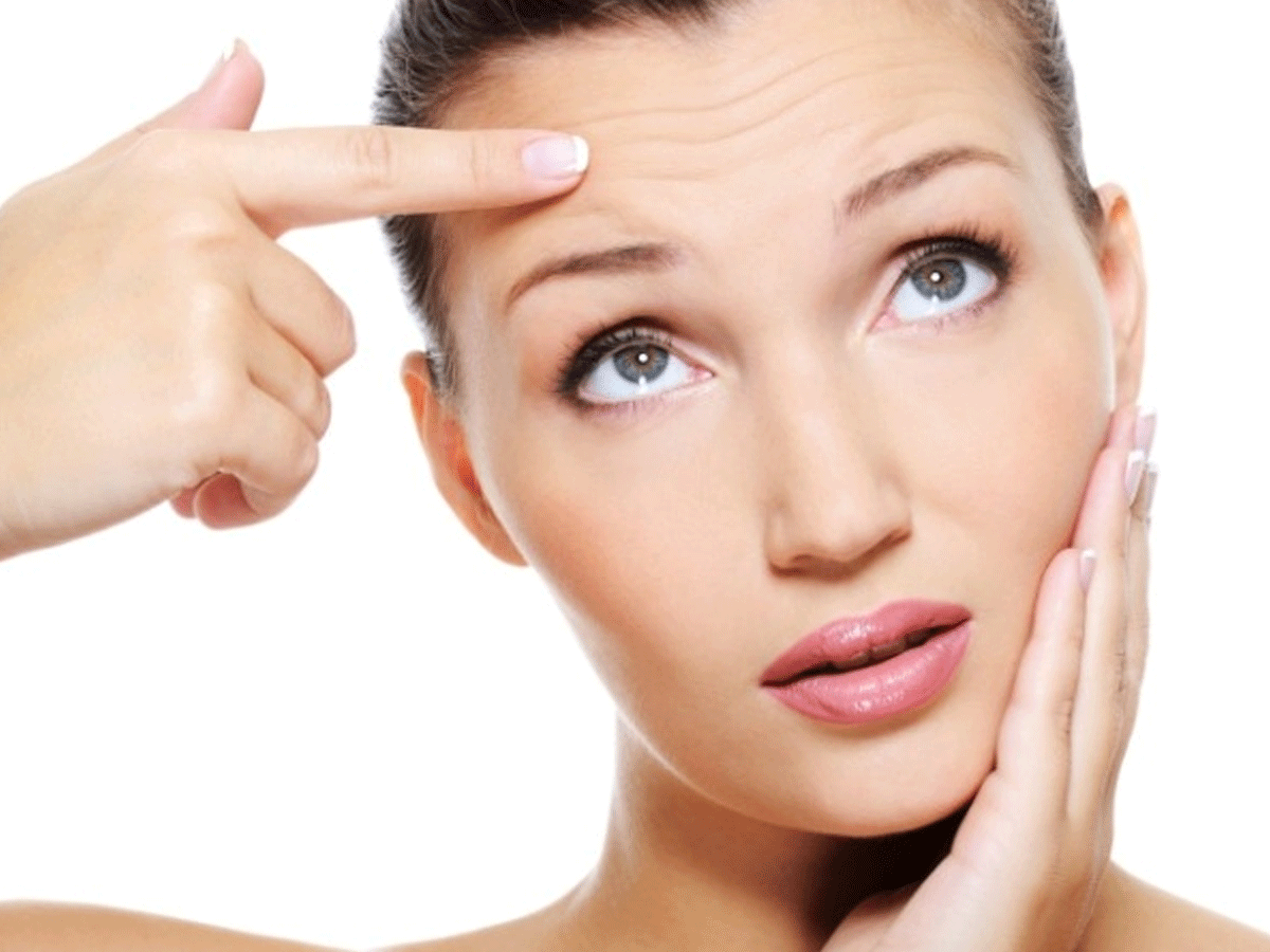 Skin Care Tips: चेहरे पर होने वाली झुर्रियों और फाइन-लाइंस की समस्या से राहत के लिए इमली का इस तरह करें इस्तेमाल !