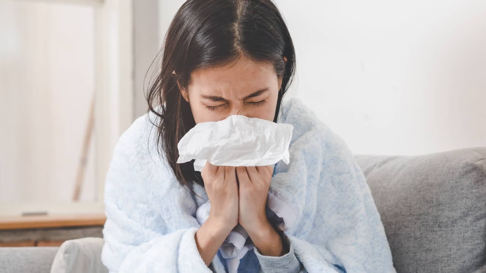 Health Care Tips: सर्दी खांसी जैसी बीमारियों का रामबाण इलाज है मुलेठी, इस तरह करें इसका सेवन !
